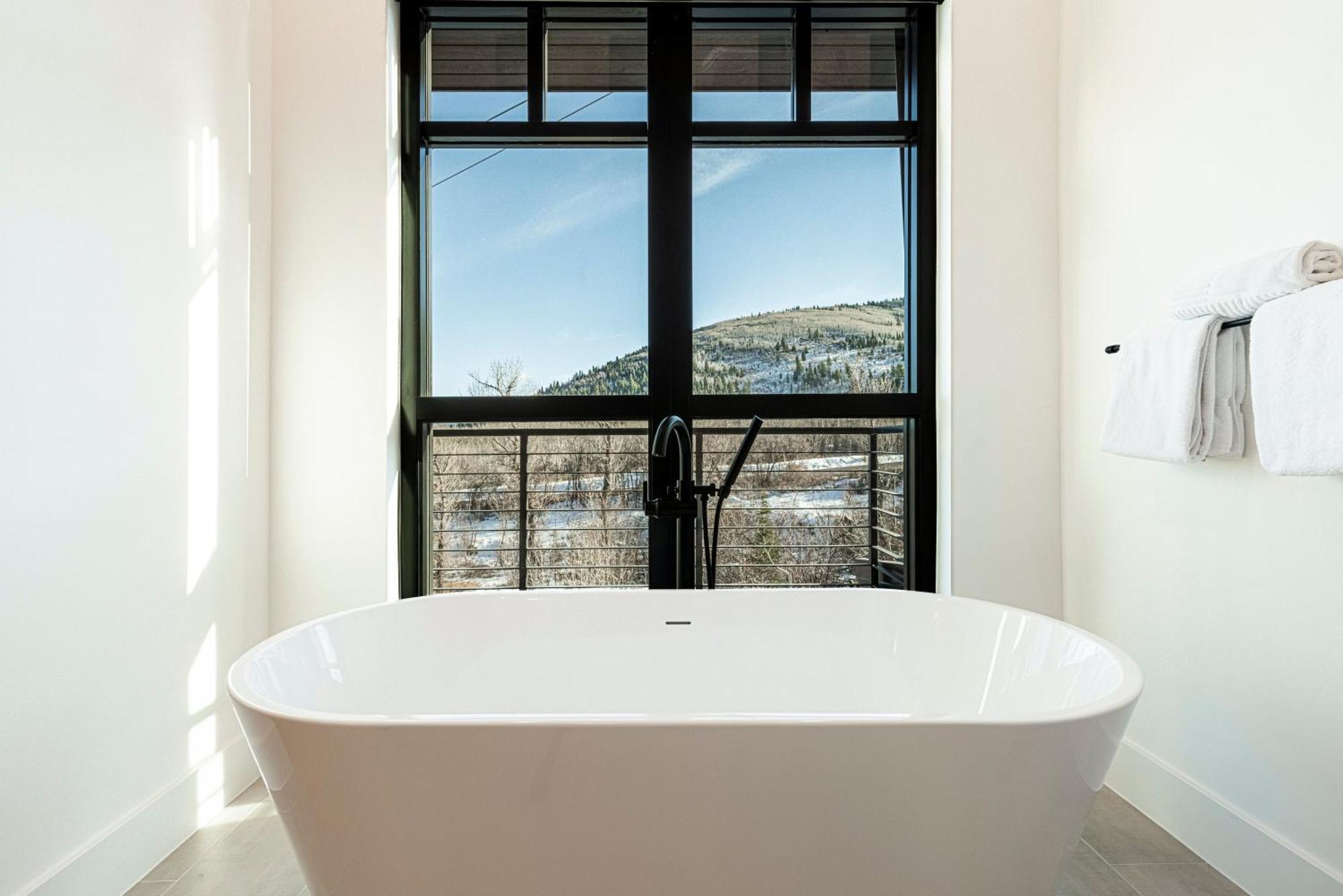 Luxury In The Canyons Village, High-End Hot Tub, Mountain Views Park City Bagian luar foto